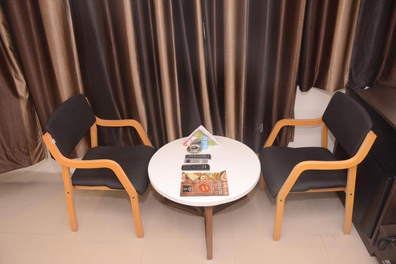 Hotel Bharat Kota  Luaran gambar