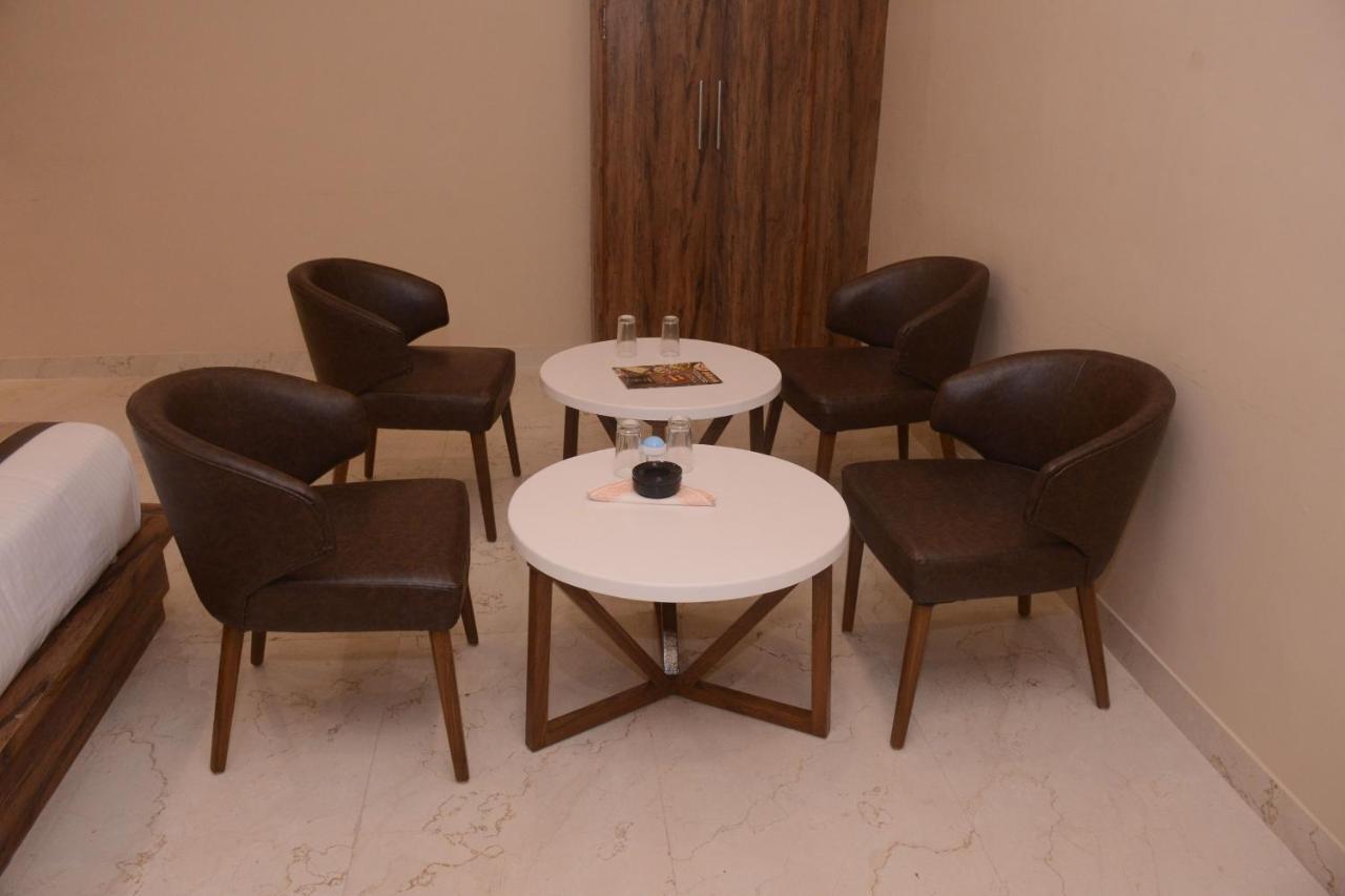 Hotel Bharat Kota  Luaran gambar
