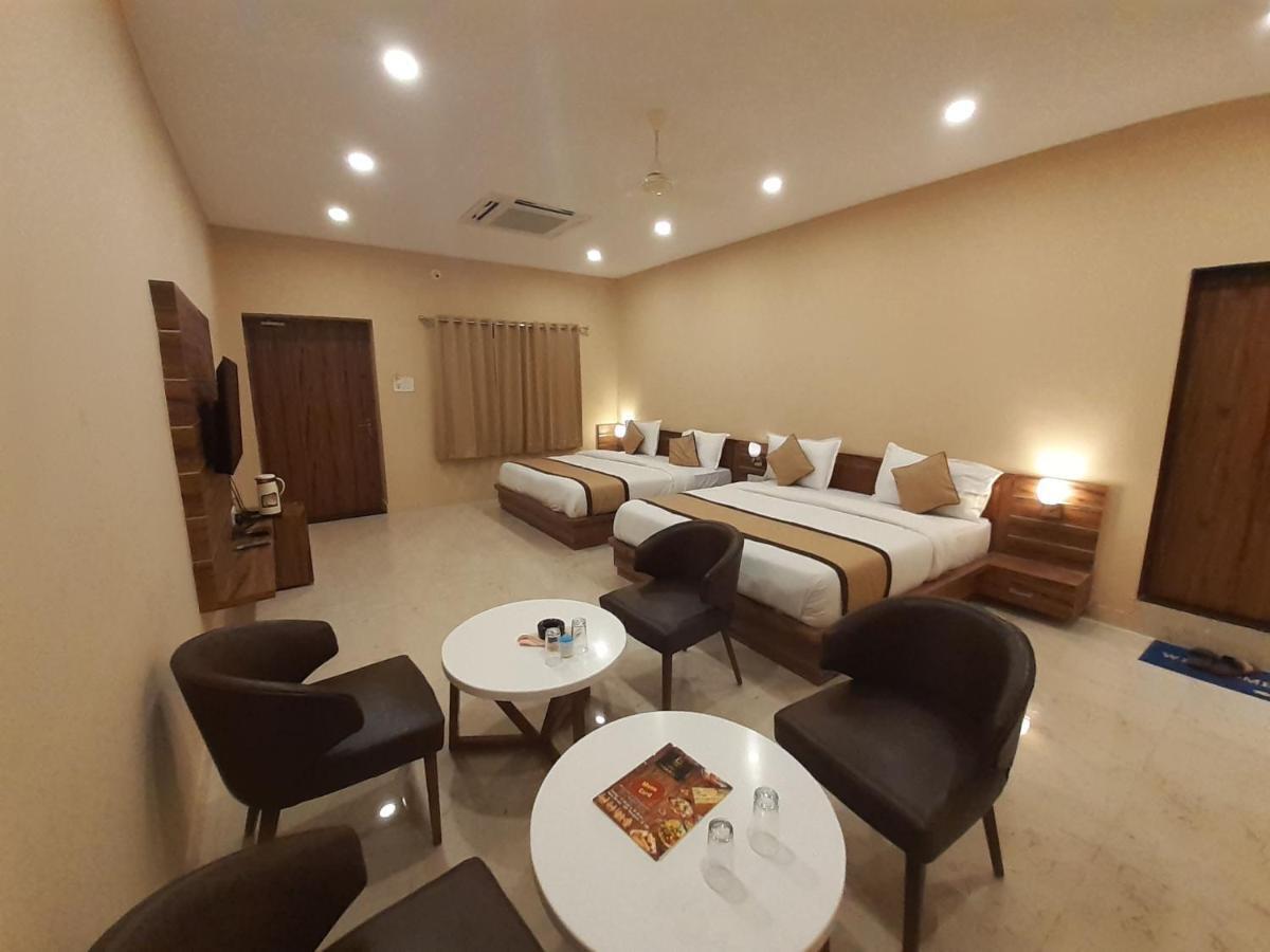 Hotel Bharat Kota  Luaran gambar