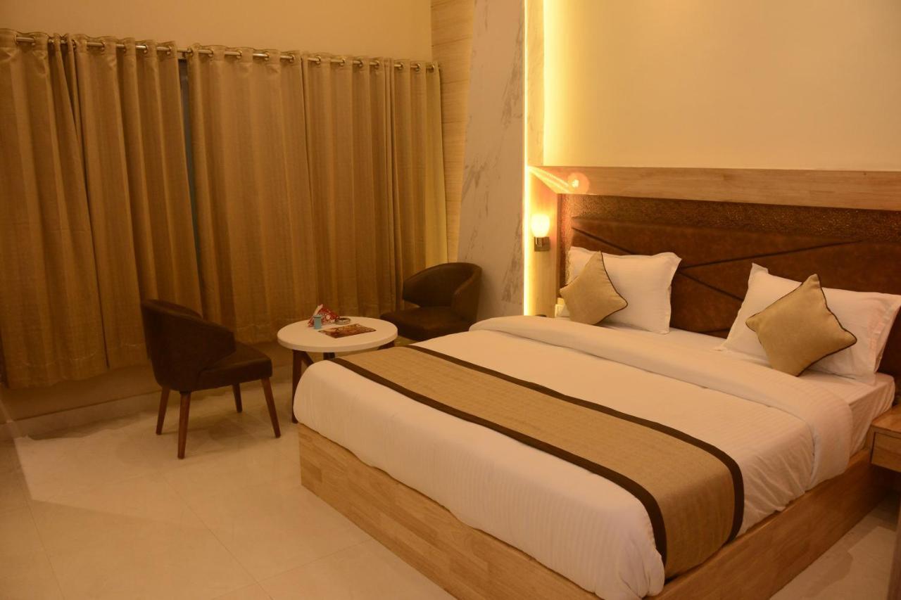 Hotel Bharat Kota  Luaran gambar