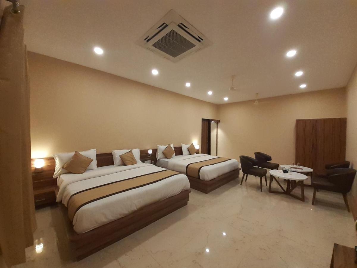Hotel Bharat Kota  Luaran gambar