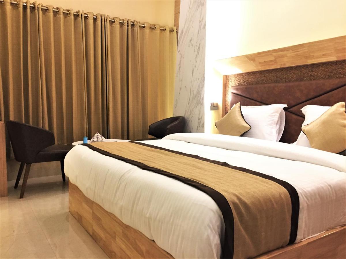 Hotel Bharat Kota  Luaran gambar