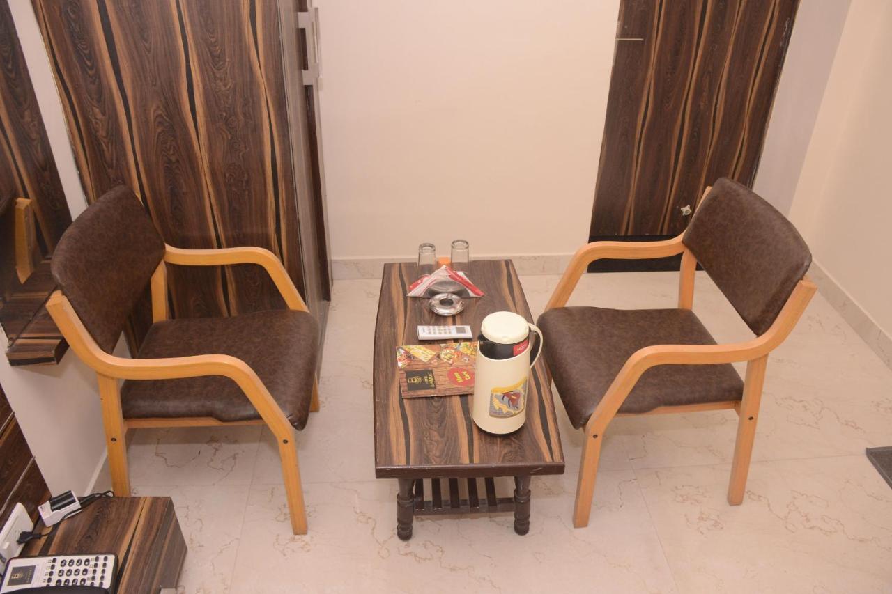 Hotel Bharat Kota  Luaran gambar