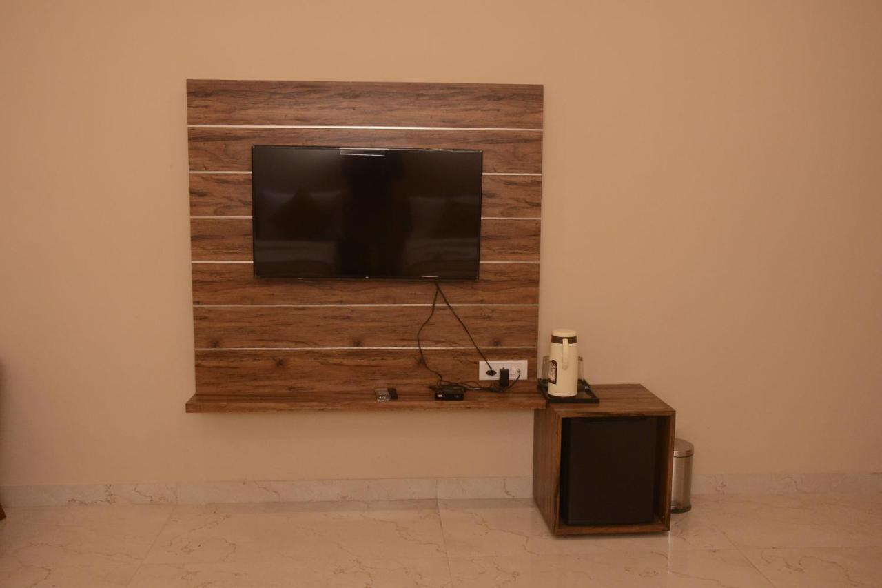 Hotel Bharat Kota  Luaran gambar