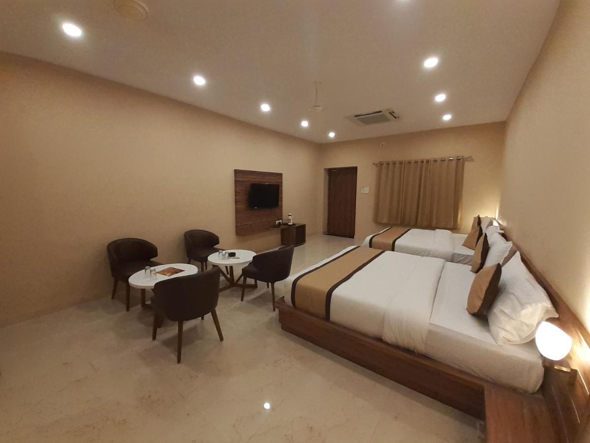 Hotel Bharat Kota  Luaran gambar