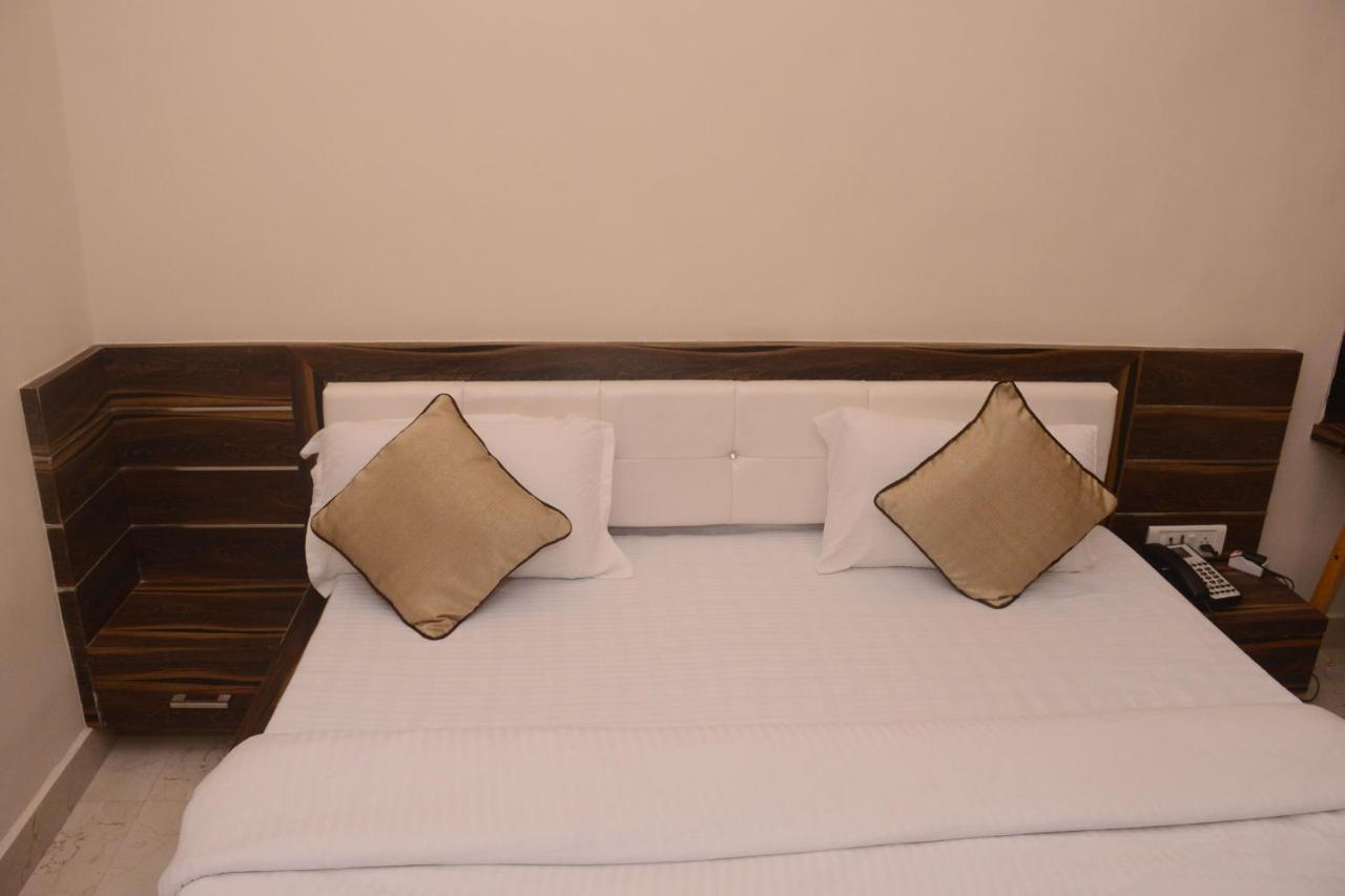 Hotel Bharat Kota  Luaran gambar