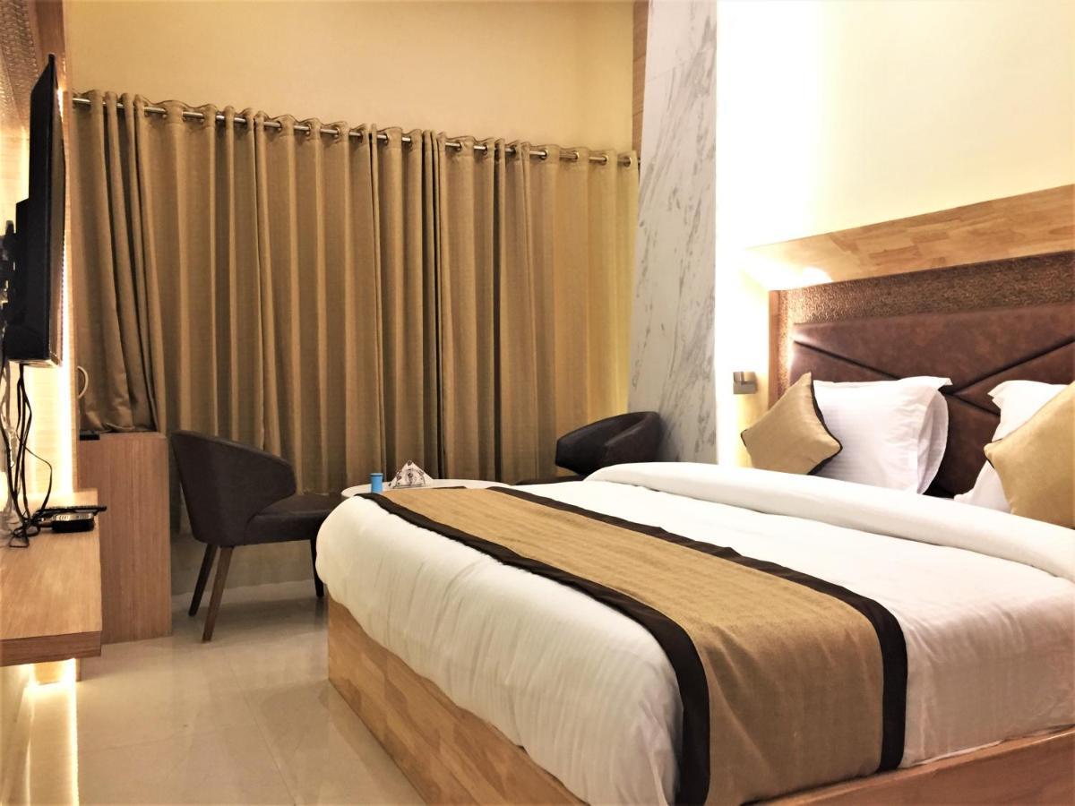 Hotel Bharat Kota  Luaran gambar