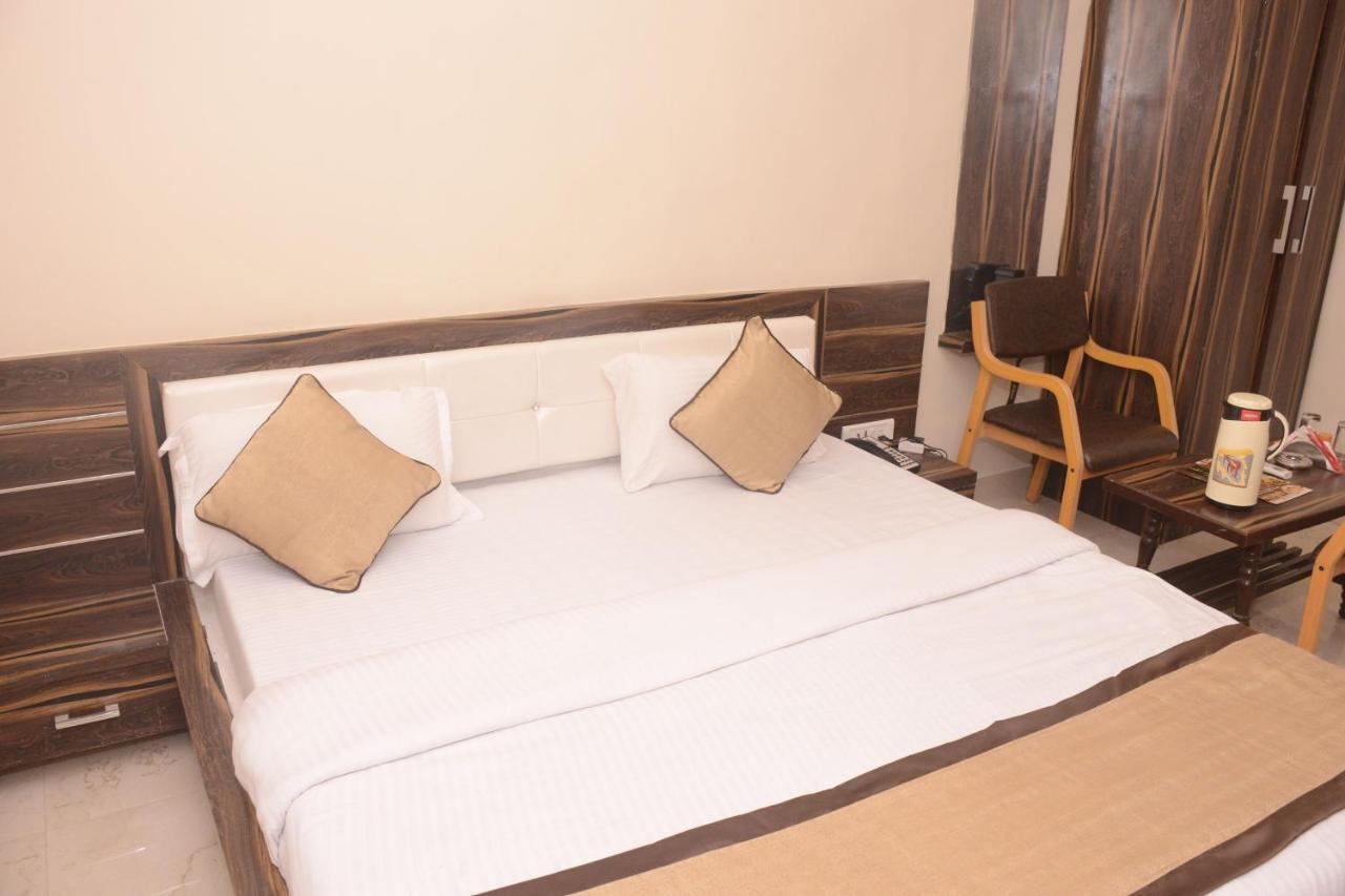 Hotel Bharat Kota  Luaran gambar